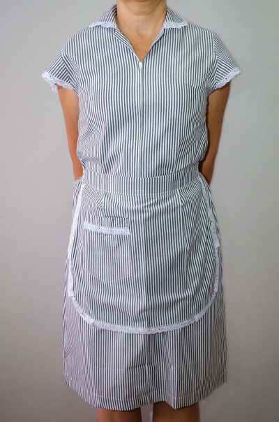 Conjunto de vestido com gola fecho zíper e bordado de 2 cm com manga mais curta